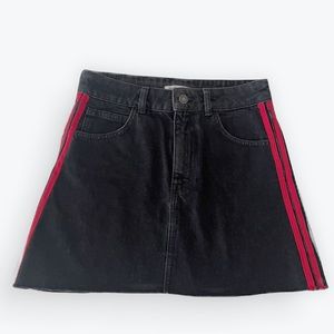 Subdued Black Jean Mini Skirt Red Stripes onSide Sz Small